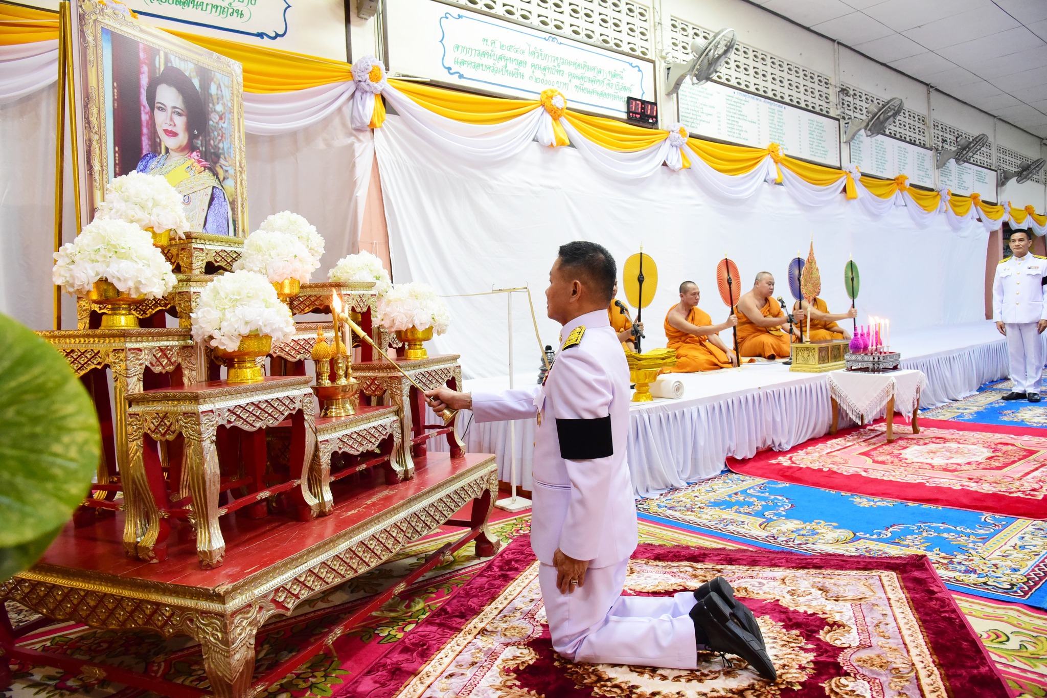 จังหวัดลำปาง จัดพิธีบำเพ็ญกุศลอุทิศถวายพระราชกุศลแด่สมเด็จพระนางเจ้าสิริกิติ์ พระบรมราชินีนาถ พระบรมราชชนนีพันปีหลวง 
