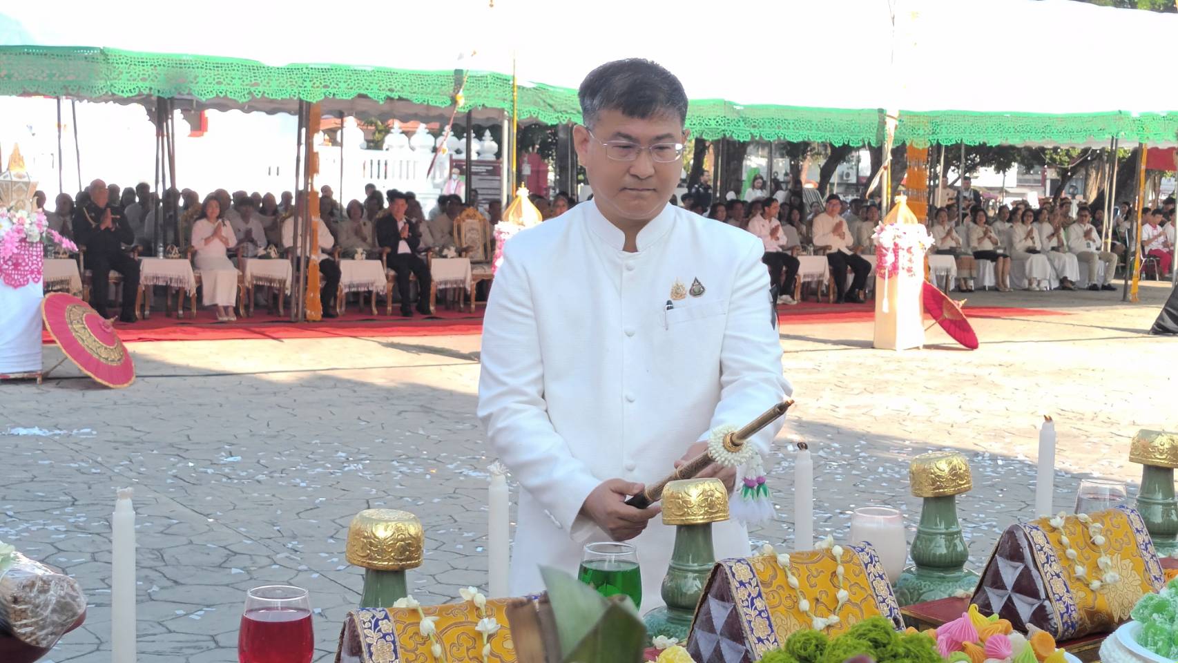 จ.ลำปาง ประกอบพิธีบูชา พิธีสังเวย และพิธีบวงสรวงสิ่งศักดิ์สิทธิ์คู่บ้านคู่เมืองนครลำปาง