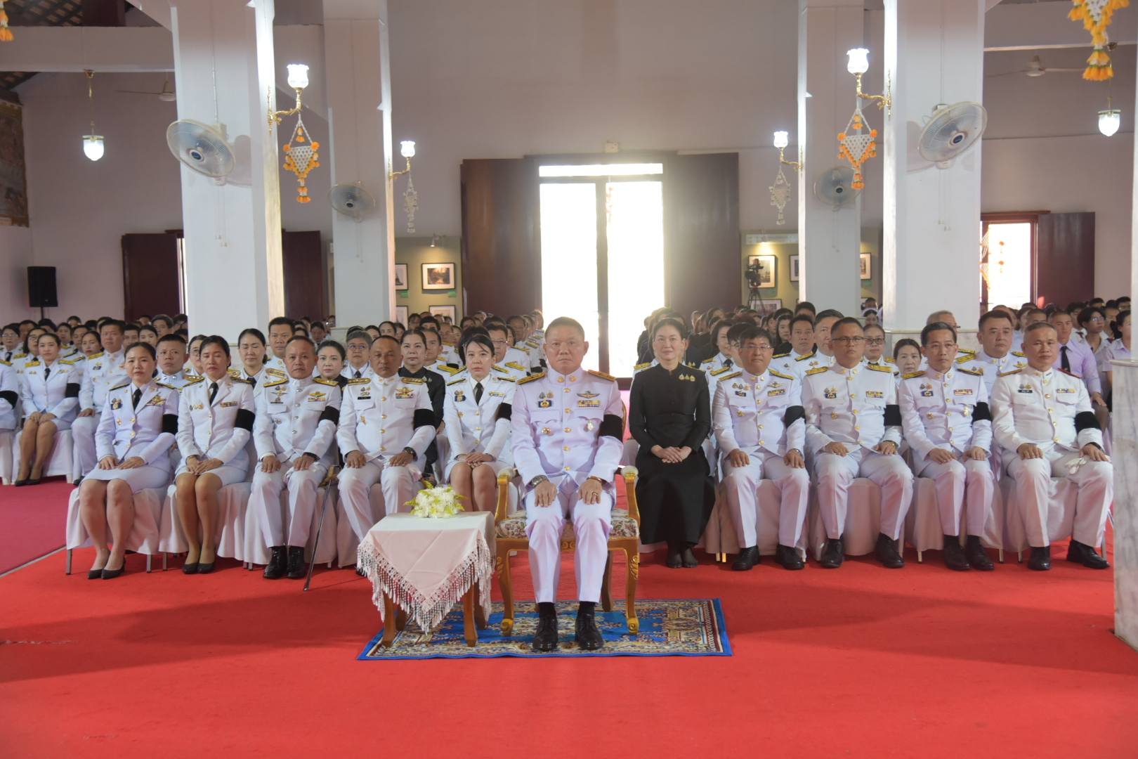 จังหวัดลำปาง ประกอบพิธีบำเพ็ญกุศลในวาระครบ 100 วัน (สตมวาร) แห่งการสวรรคต เพื่อถวายเป็นพระราชกุศลแด่สมเด็จพระนางเจ้าสิริกิติ์ พระบรมราชินีนาถ พระบรมราชชนนีพันปีหลวง