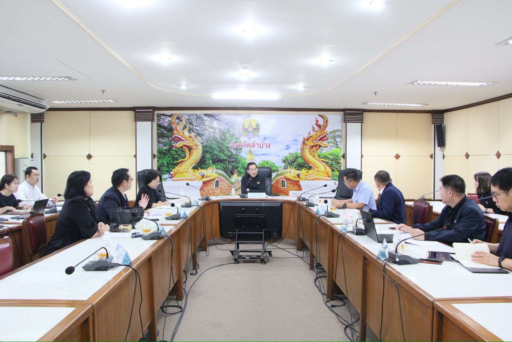 จ.ลำปางประชุมคณะทำงานศูนย์บริหารและติดตามสถานการณ์ด้านพลังงานจังหวัดลำปาง