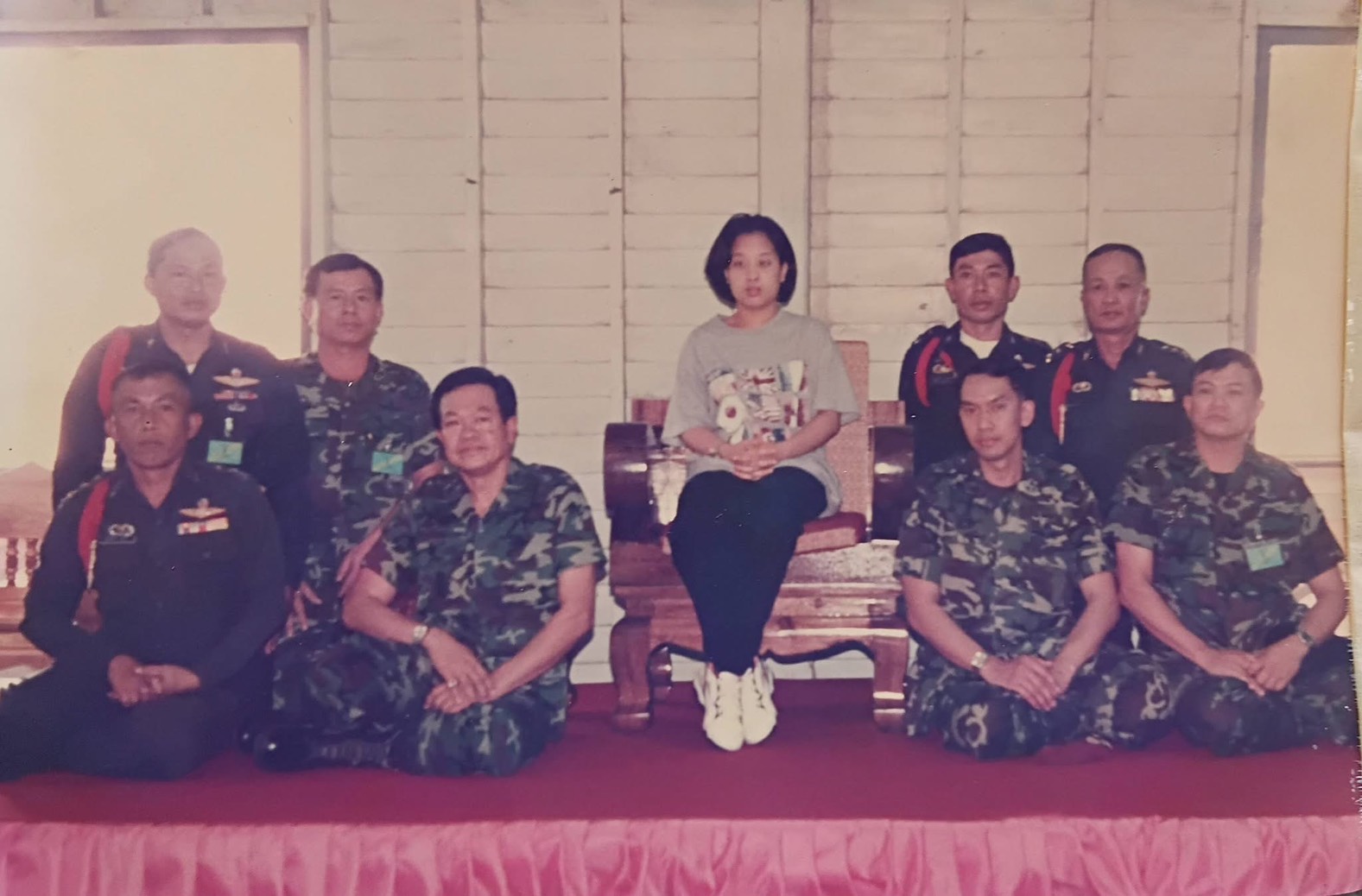 สมเด็จพระเจ้าลูกเธอ เจ้าฟ้าพัชรกิติยาภา นเรนทิราเทพยวดี กรมหลวงราชสาริณีสิริพัชร มหาวัชรราชธิดา เสด็จพระดำเนินไปทอดพระเนตรภาพเขียนสีโบราณดอยประตูผา