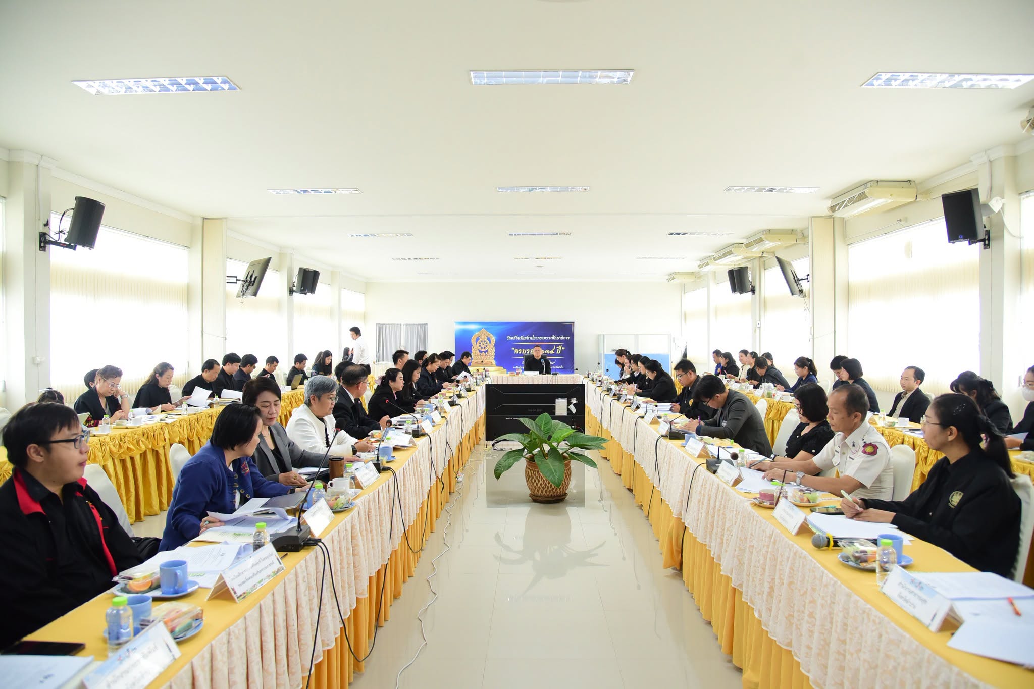 จ.ลำปาง ประชุมขับเคลื่อนนโยบายการแก้ไขปัญหาเด็กและเยาวชนนอกระบบการศึกษาให้กลายเป็นศูนย์ (Thailand Zero Dropout: TZD) ระดับจังหวัด