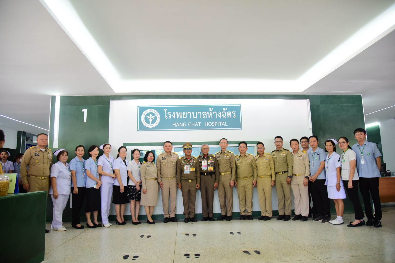 องคมนตรี รองประธานคณะกรรมการมูลนิธิราชทัณฑ์ปันสุข ทำความ ดี เพื่อชาติ ศาสน์ กษัตริย์ ในพระบรมราชูปถัมภ์ พร้อมคณะ ตรวจเยี่ยมเรือนจำและหน่วยงานที่เกี่ยวข้องในจังหวัดลำปาง ขับเคลื่อนการสาธารณสุขและการแพทย์เพื่อผู้ต้องขังอย่างเท่าเทียม